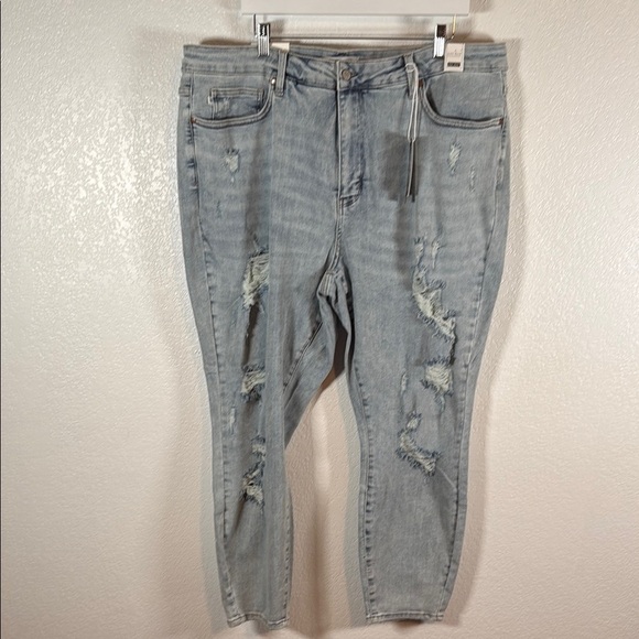 Judy Blue Light Wash Distressed Skinny Fit Tummy Control Top High Waist Size 24W - Picture 1 of 8